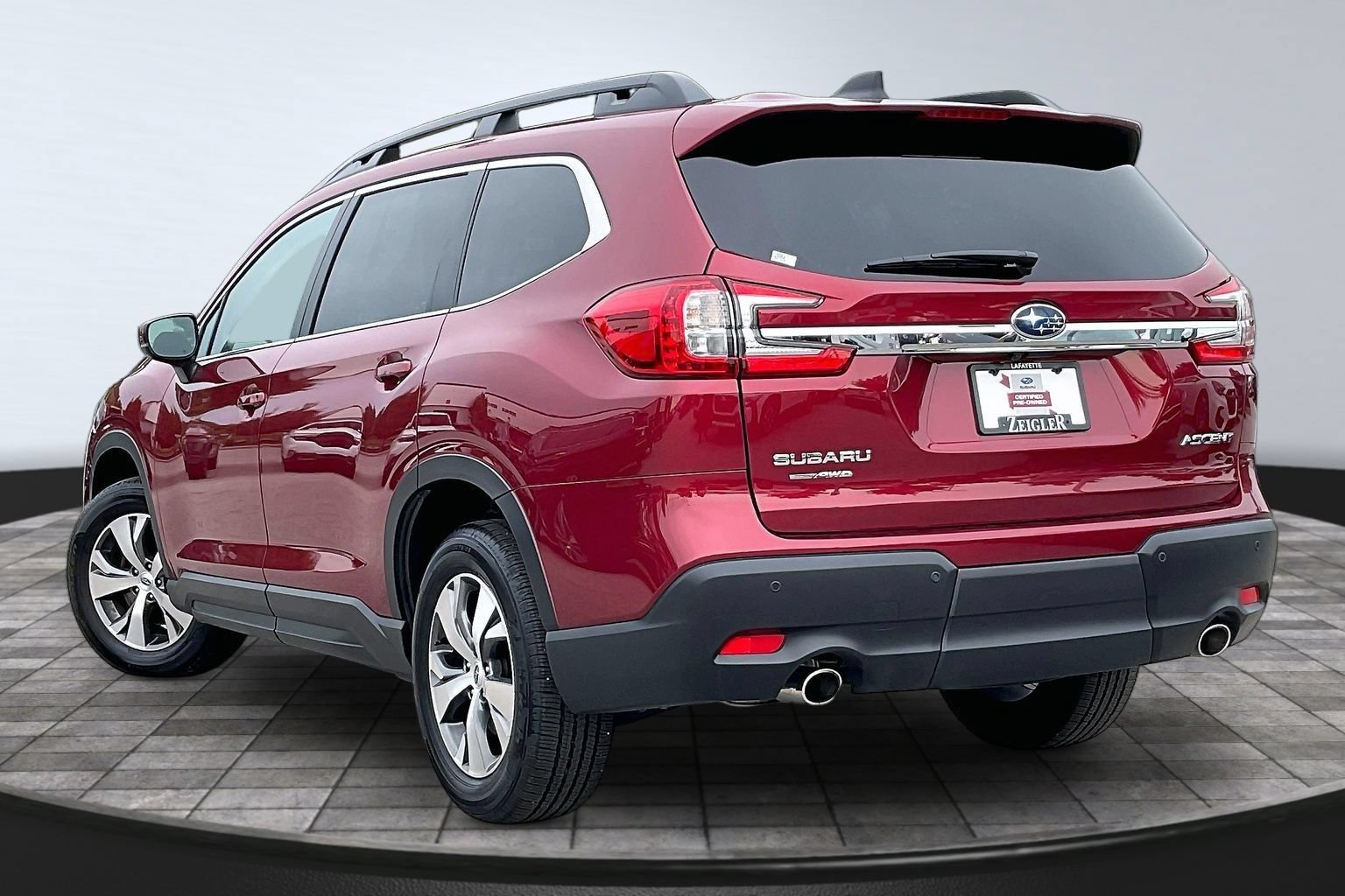 Certified 2025 Subaru Ascent Premium AWD/4WD image 11