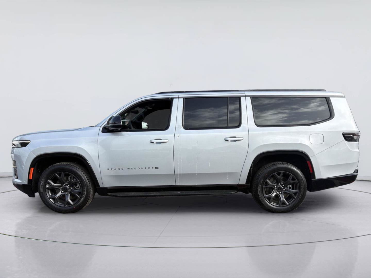 New 2026 Jeep Grand Wagoneer L Limited AWD/4WD image 2