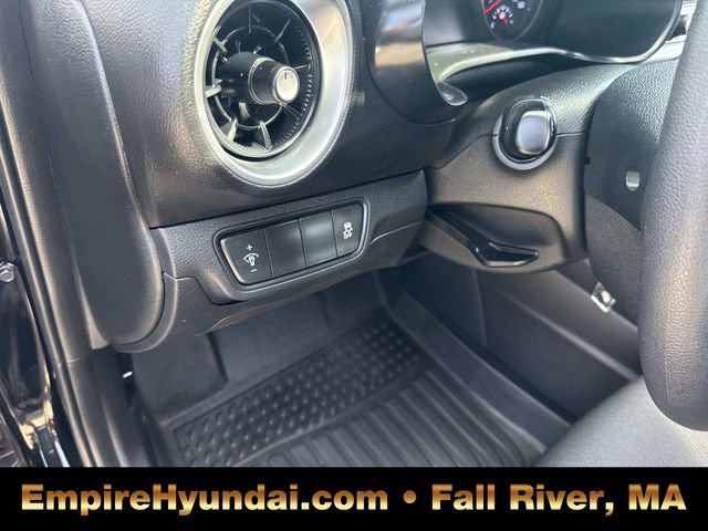Used 2023 Kia Forte LXS image 18