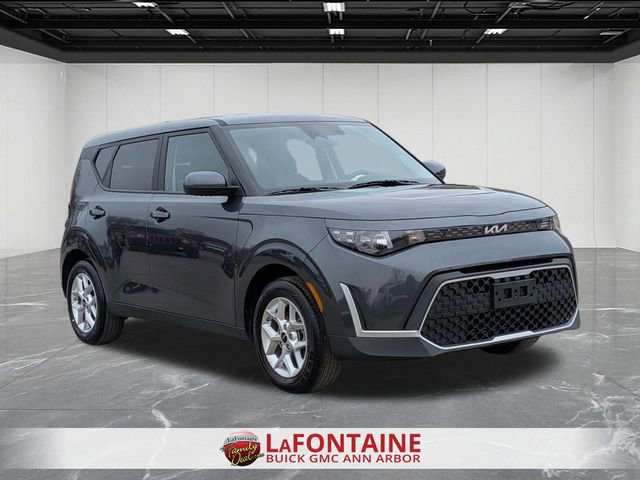 Used 2025 Kia Soul LX w/ LX Technology Package image 7