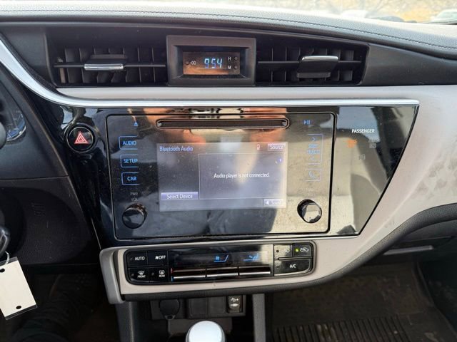 Used 2017 Toyota Corolla LE image 12