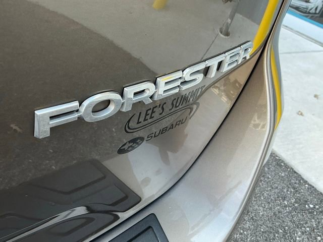 Used 2019 Subaru Forester Premium image 6