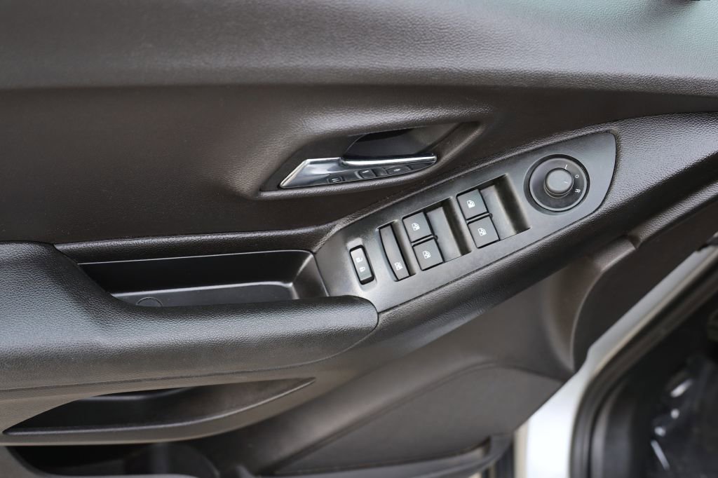 Used 2017 Chevrolet Trax LS image 11