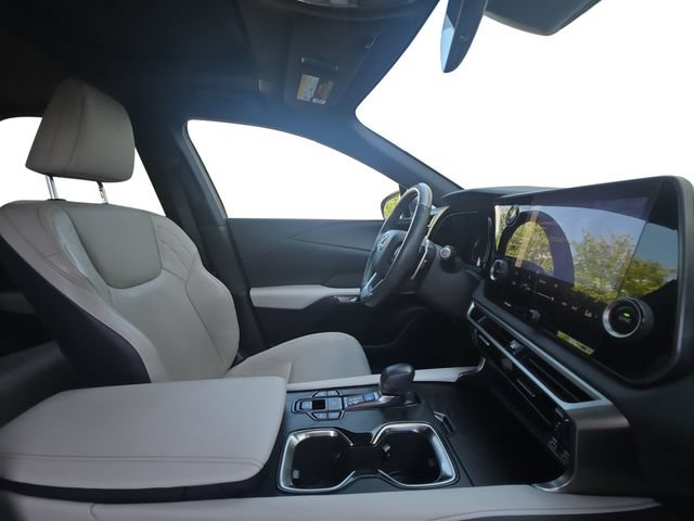 Used 2023 Lexus RX 350 Premium w/ Accessory Package AWD/4WD image 16