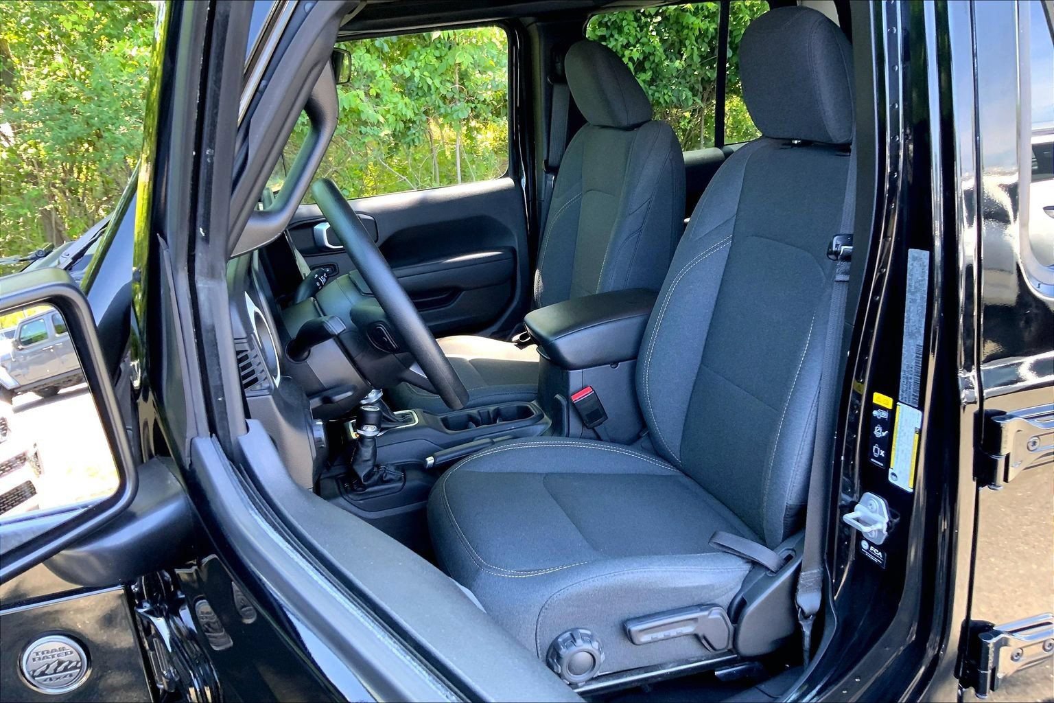 Certified 2024 Jeep Gladiator Sport AWD/4WD image 6