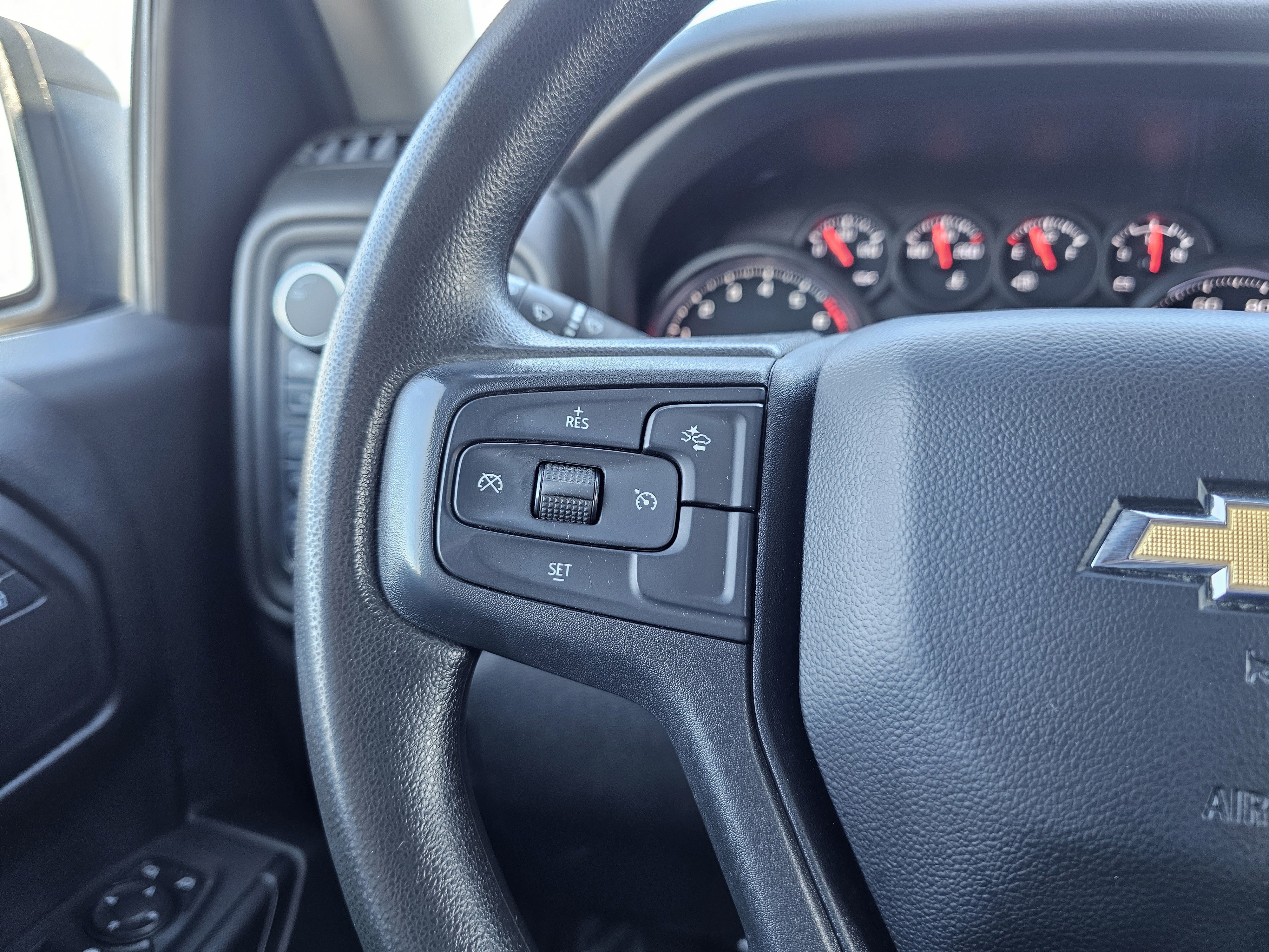 Used 2023 Chevrolet Silverado 1500 Custom image 36