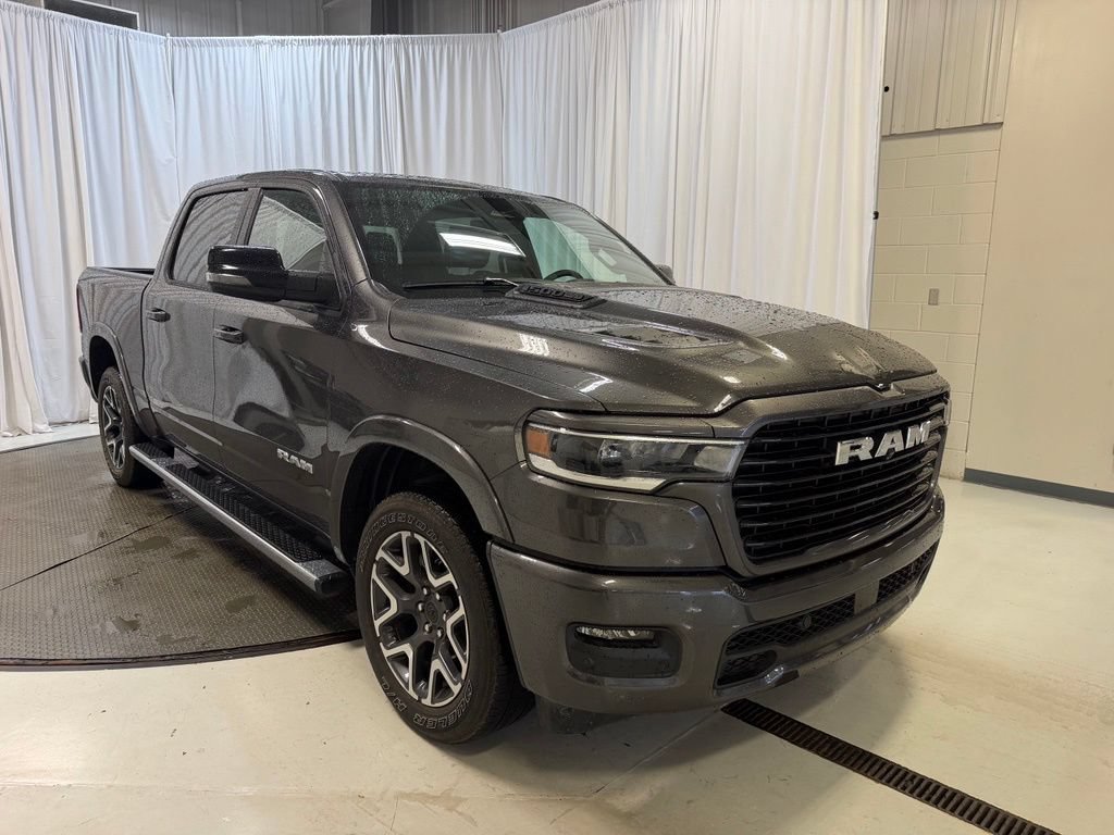 Used 2025 RAM 1500 Laramie AWD/4WD image 18