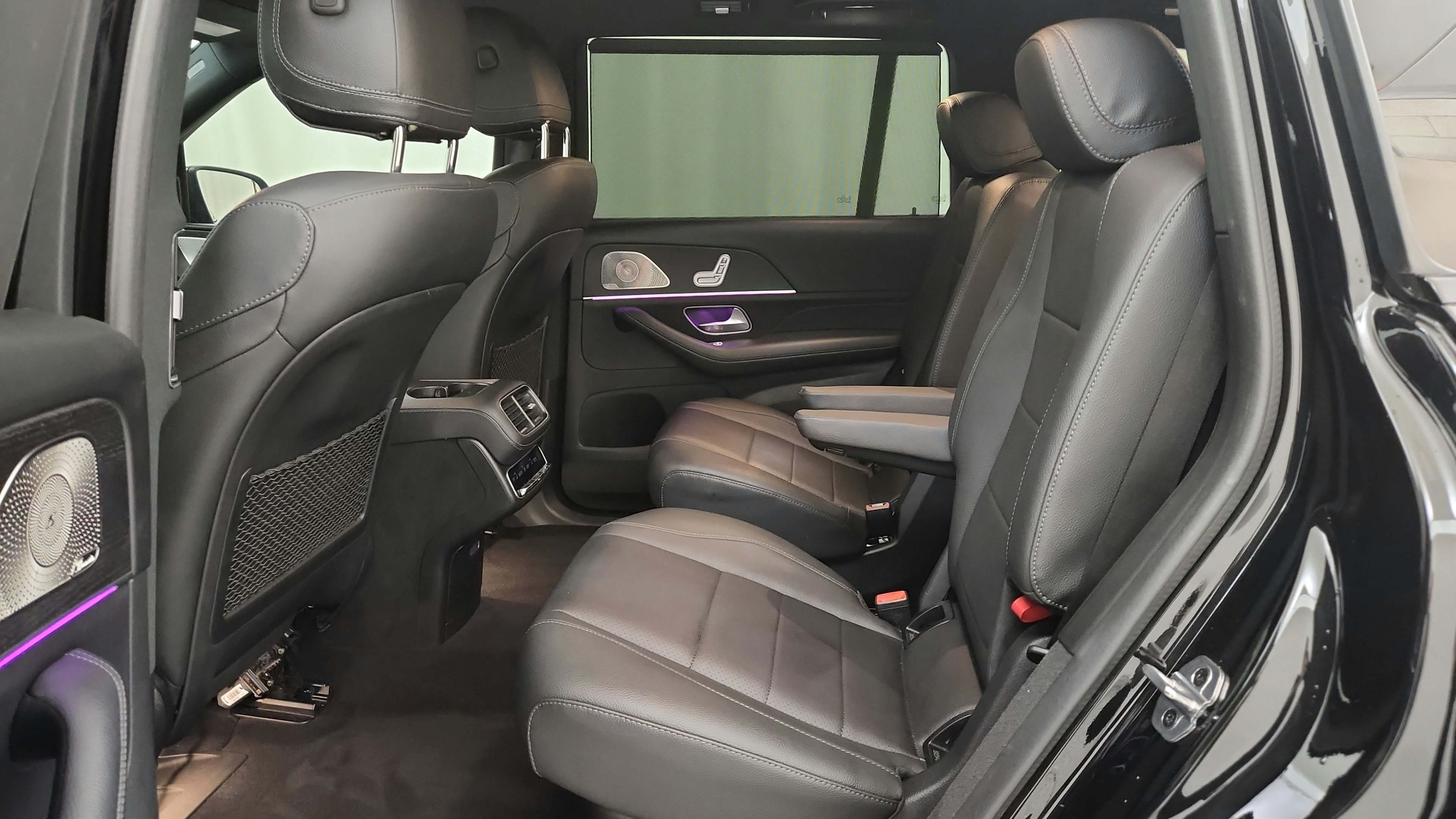 Used 2024 Mercedes-Benz GLS 450 4MATIC w/ AMG Line Exterior image 26