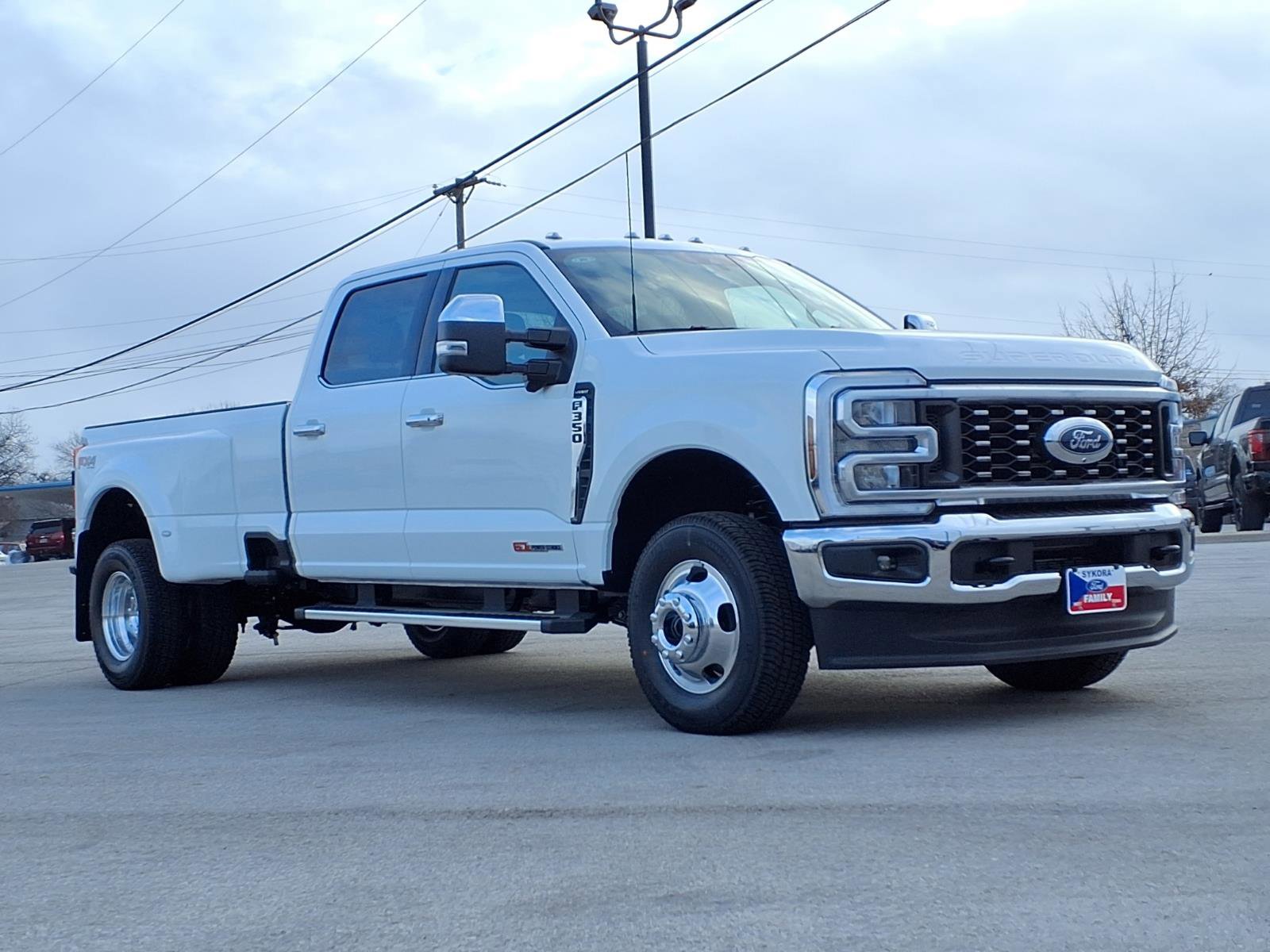 New 2026 Ford F350 Lariat w/ Chrome Package image 3