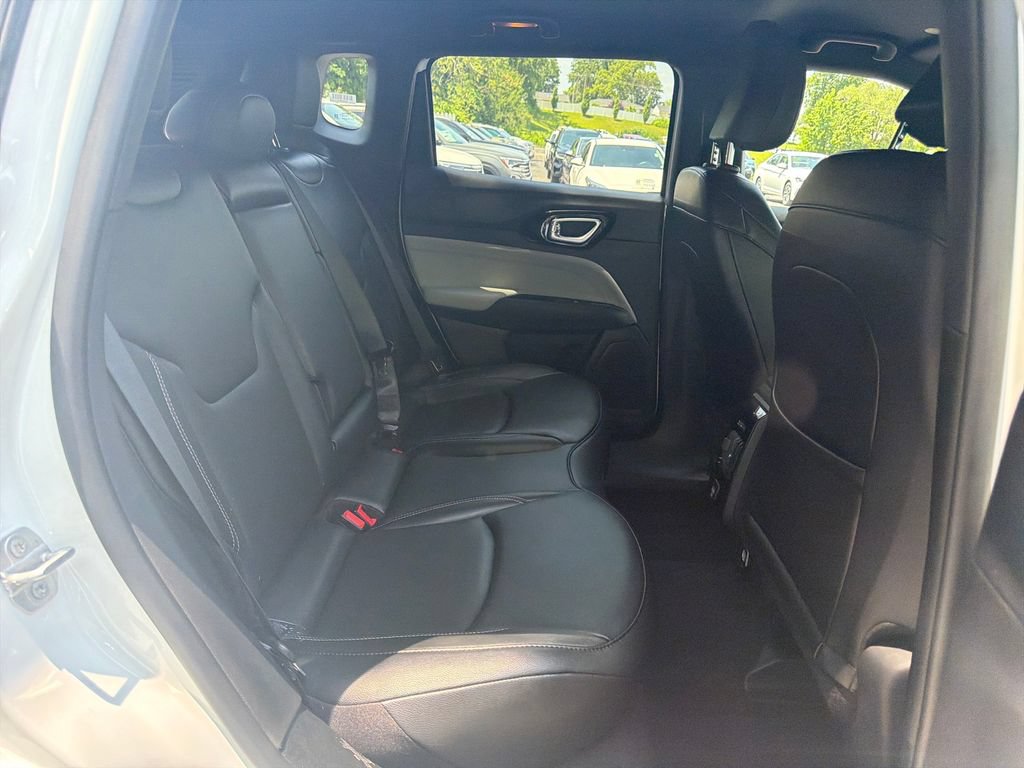 Used 2026 Jeep Compass Limited AWD/4WD image 46