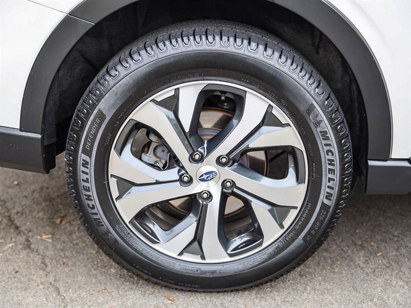 Used 2022 Subaru Outback Touring XT AWD/4WD image 13