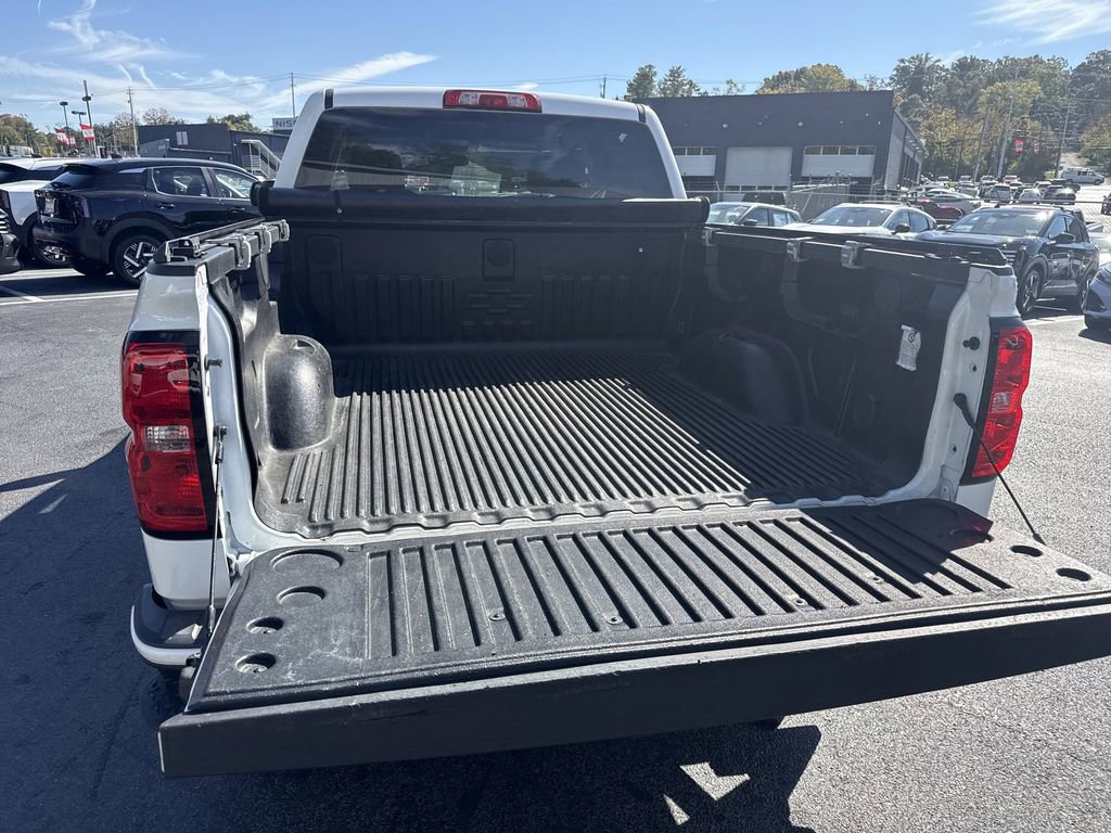 Used 2018 Chevrolet Silverado 1500 LT w/ All Star Edition image 19