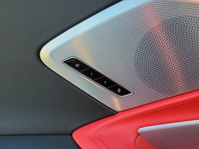 Used 2021 Chevrolet Corvette Stingray Premium Conv w/ Z51 Performance Package image 29