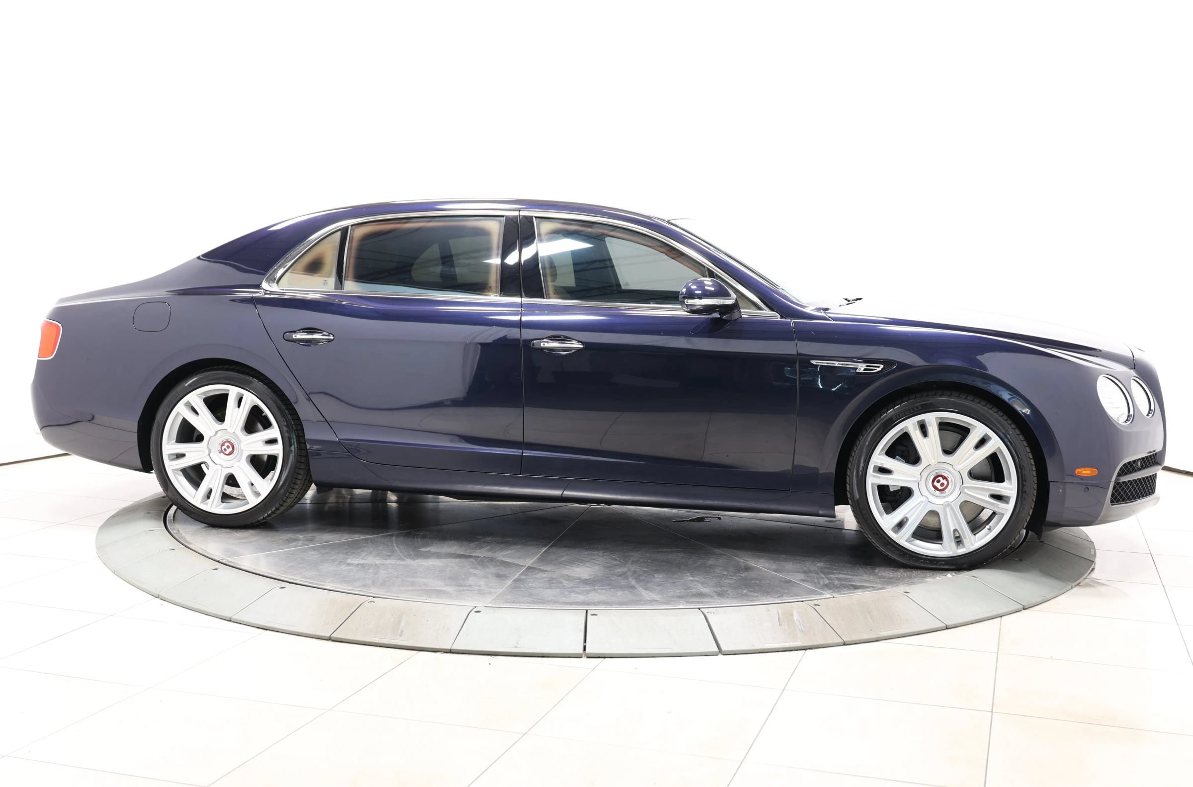 Used 2015 Bentley Flying Spur V8 AWD/4WD image 65