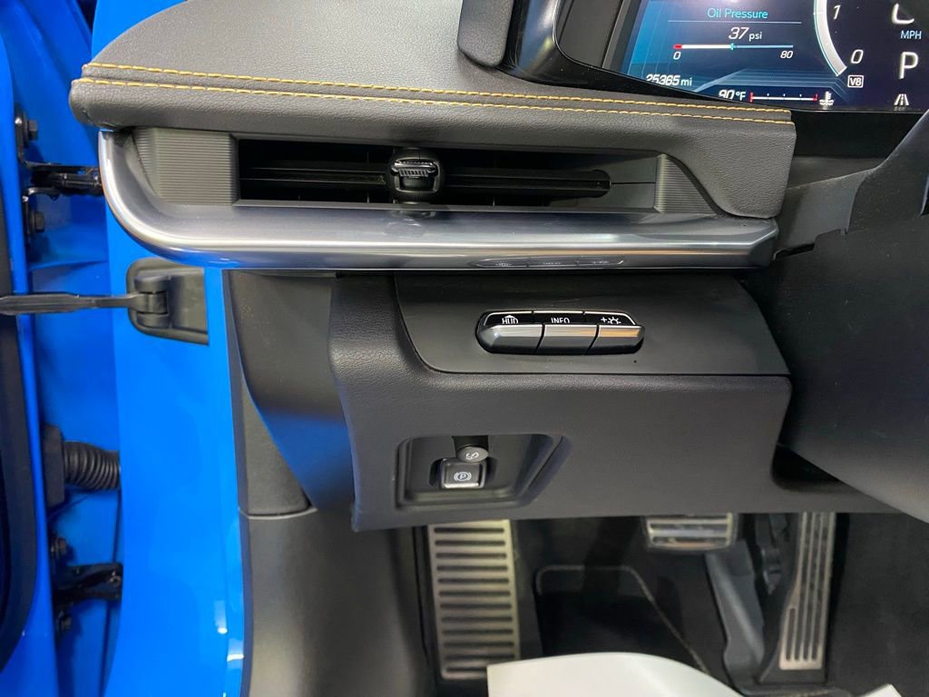 Used 2023 Chevrolet Corvette Stingray Preferred Cpe w/ 2LT image 31