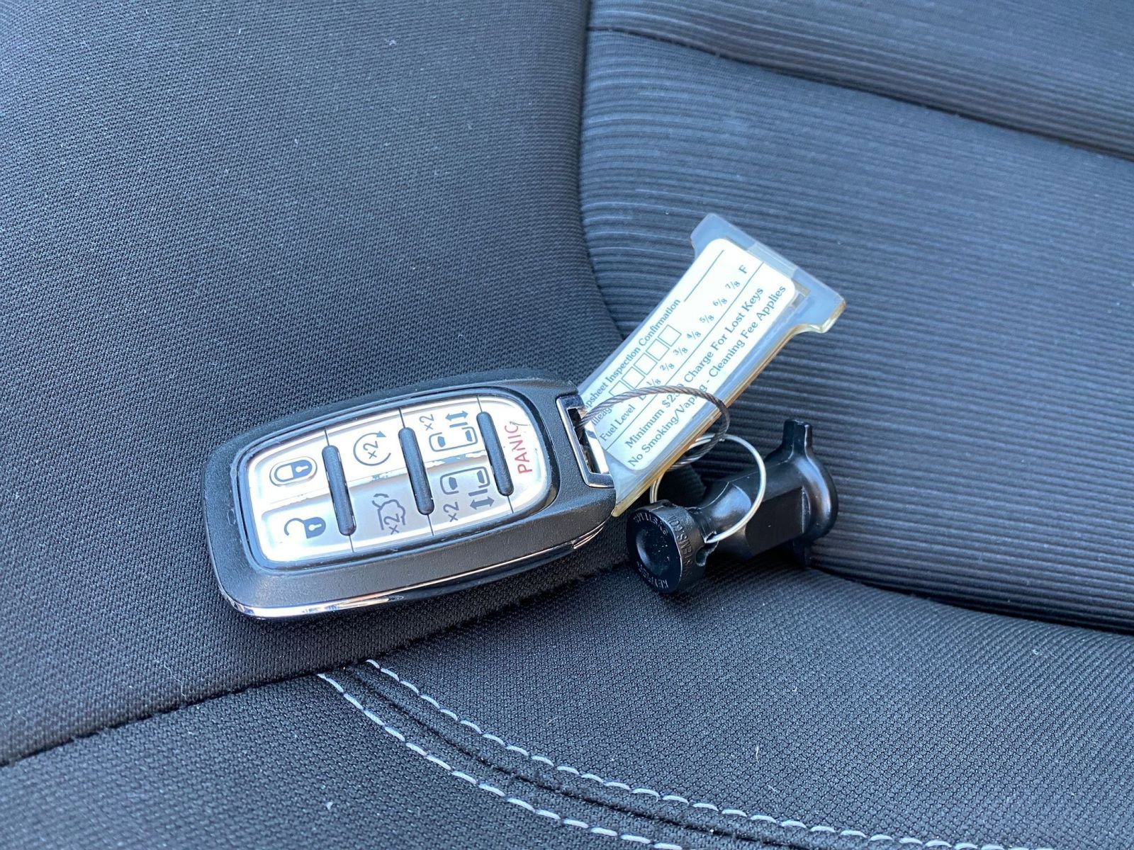 Used 2024 Chrysler Voyager LX image 23