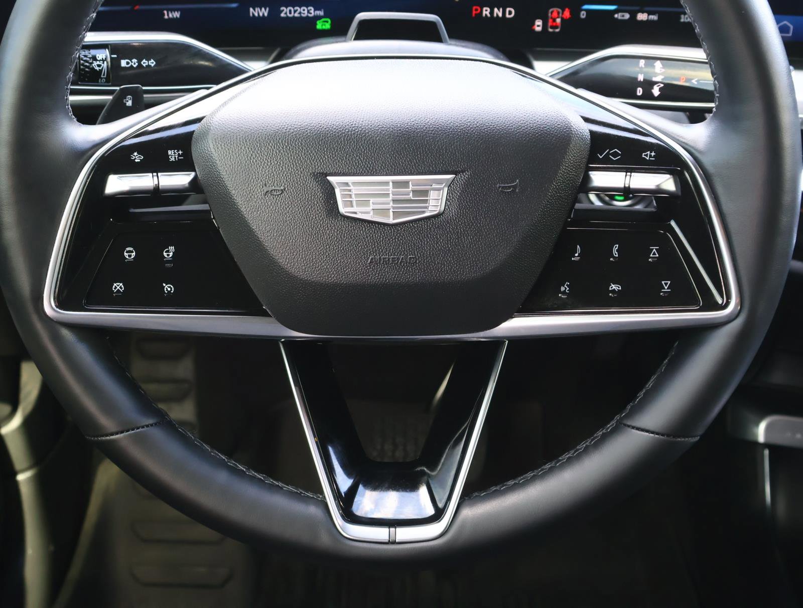 Certified 2024 Cadillac Lyriq Luxury w/ LPO, Floor Liner Package AWD/4WD image 13