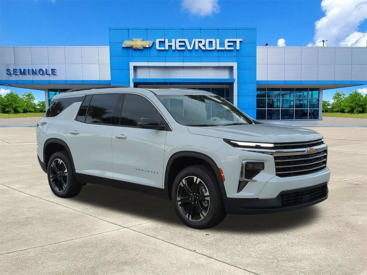 New 2027 Chevrolet Traverse LT w/ Sun and Wheel Package FWD image 1