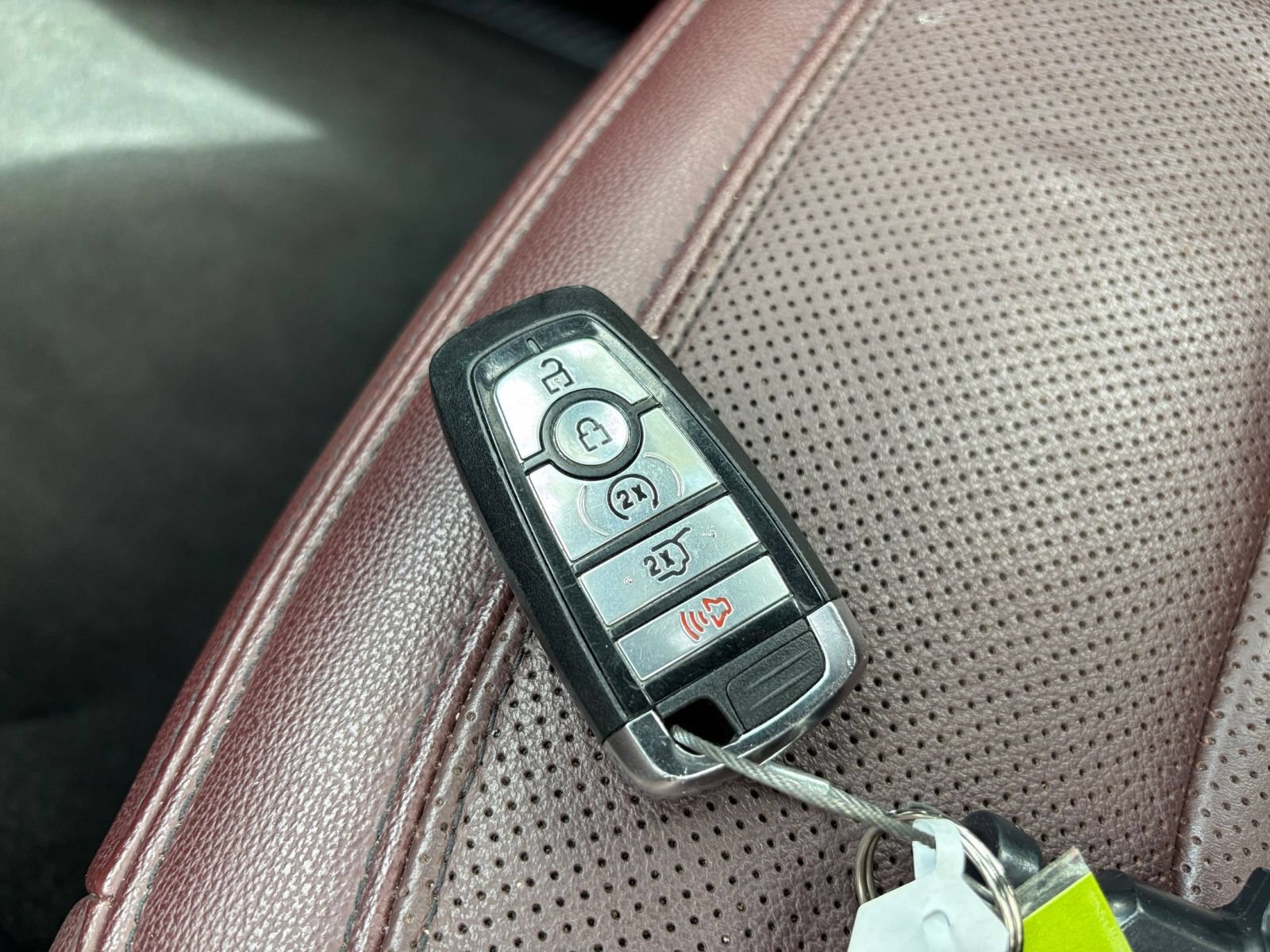 Used 2024 Ford Expedition Limited RWD image 21