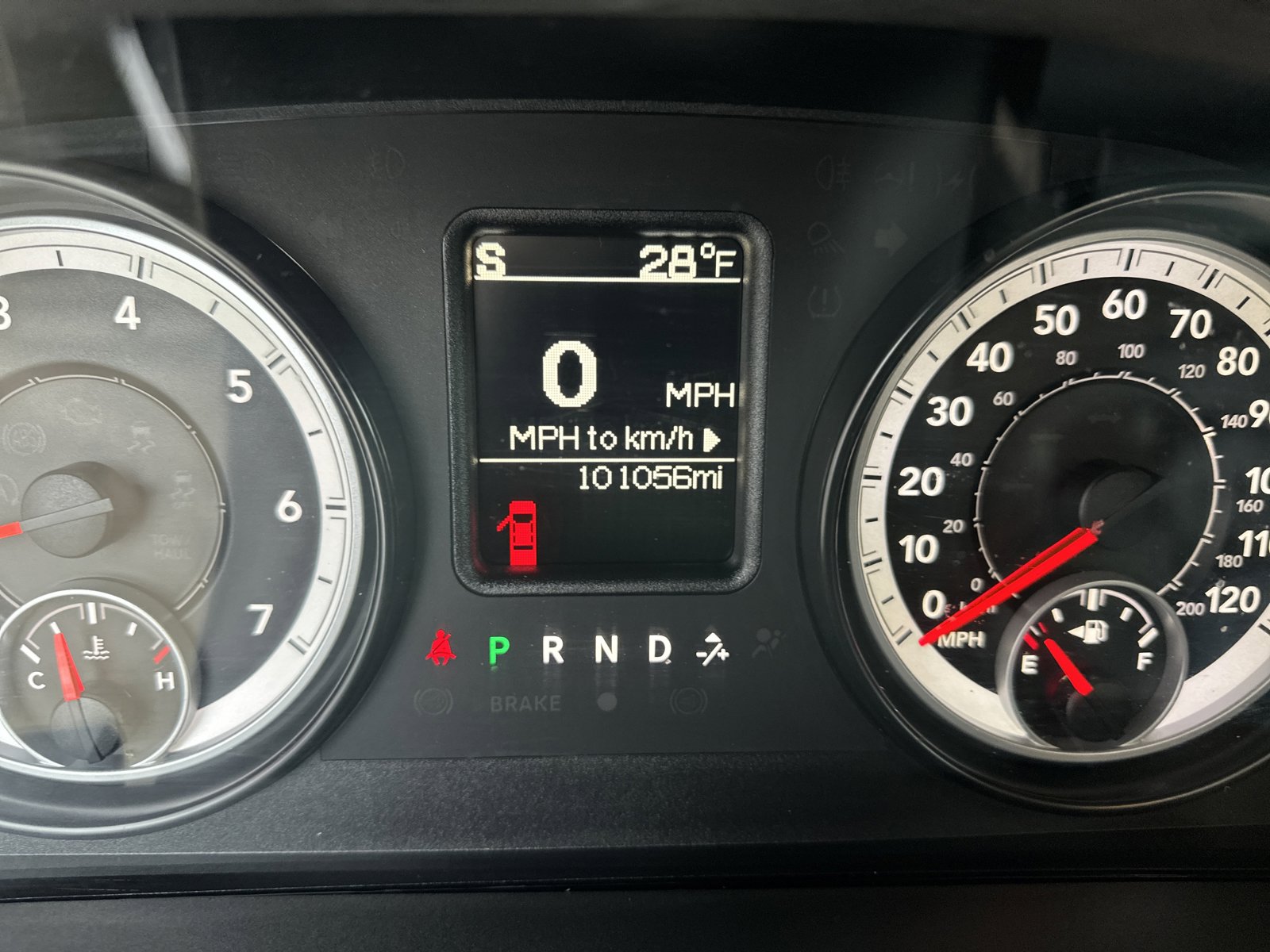 Used 2015 RAM 1500 Express image 10