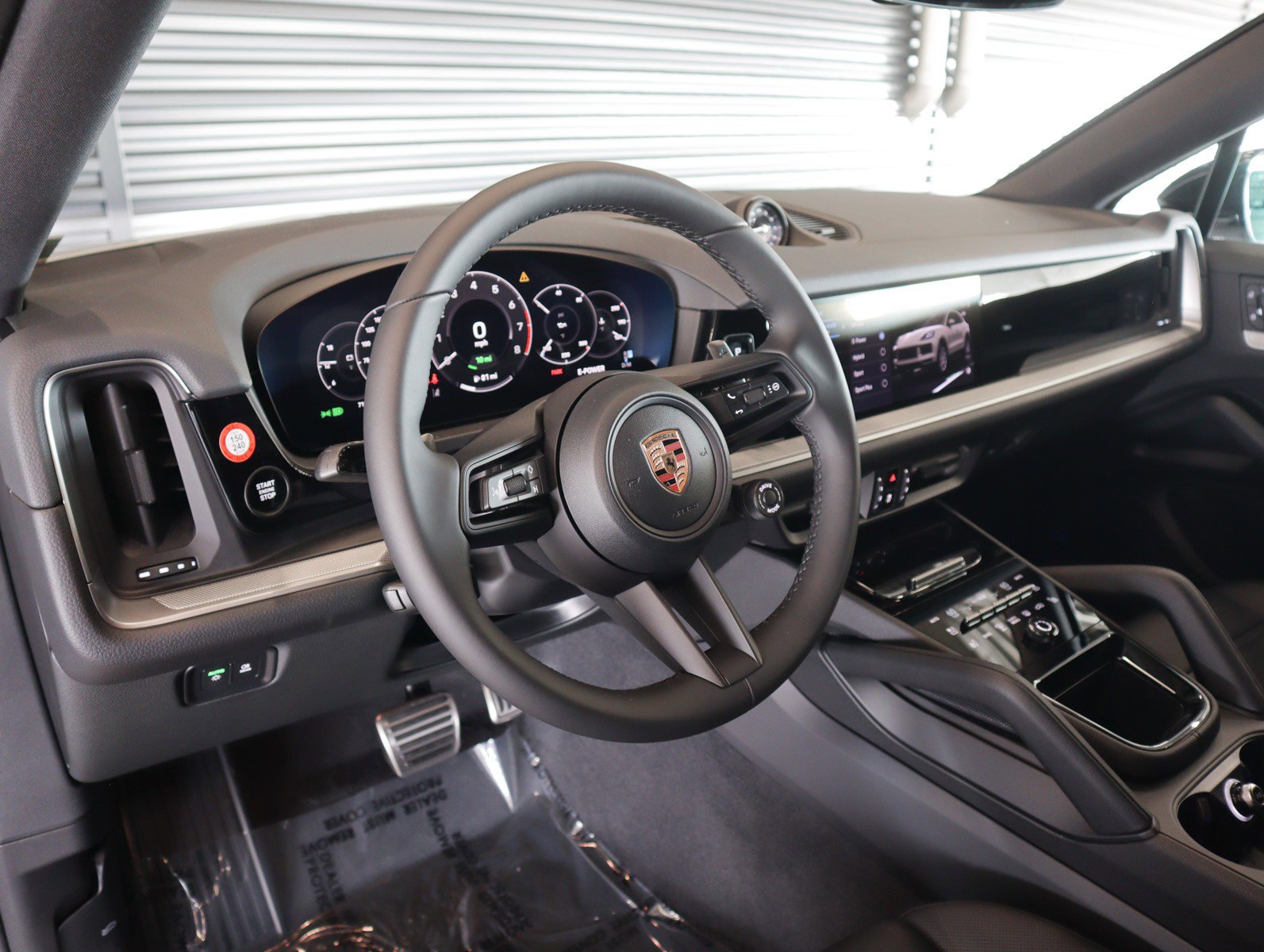 New 2026 Porsche Cayenne S image 4