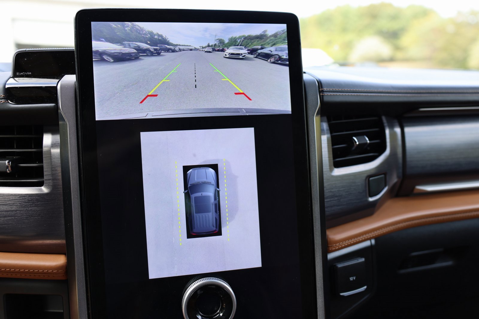 Certified 2022 Ford Expedition Platinum image 27