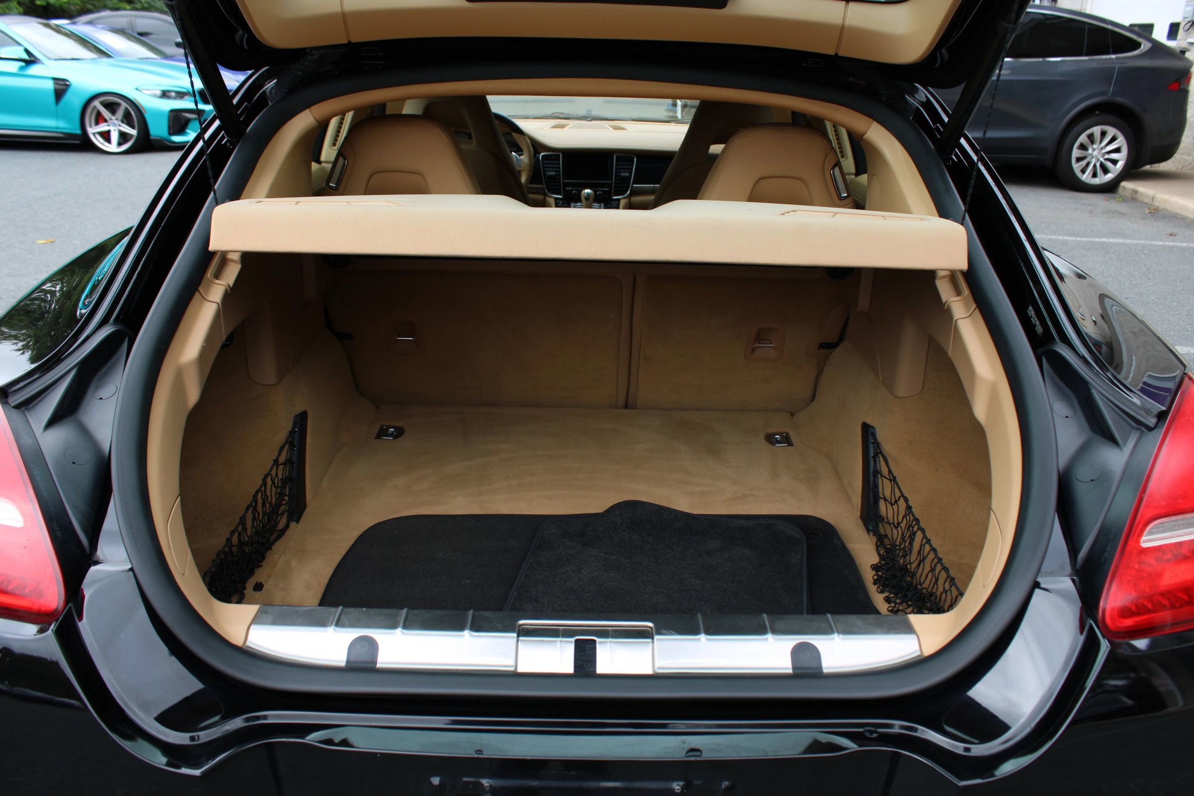 Used 2012 Porsche Panamera 4 image 35