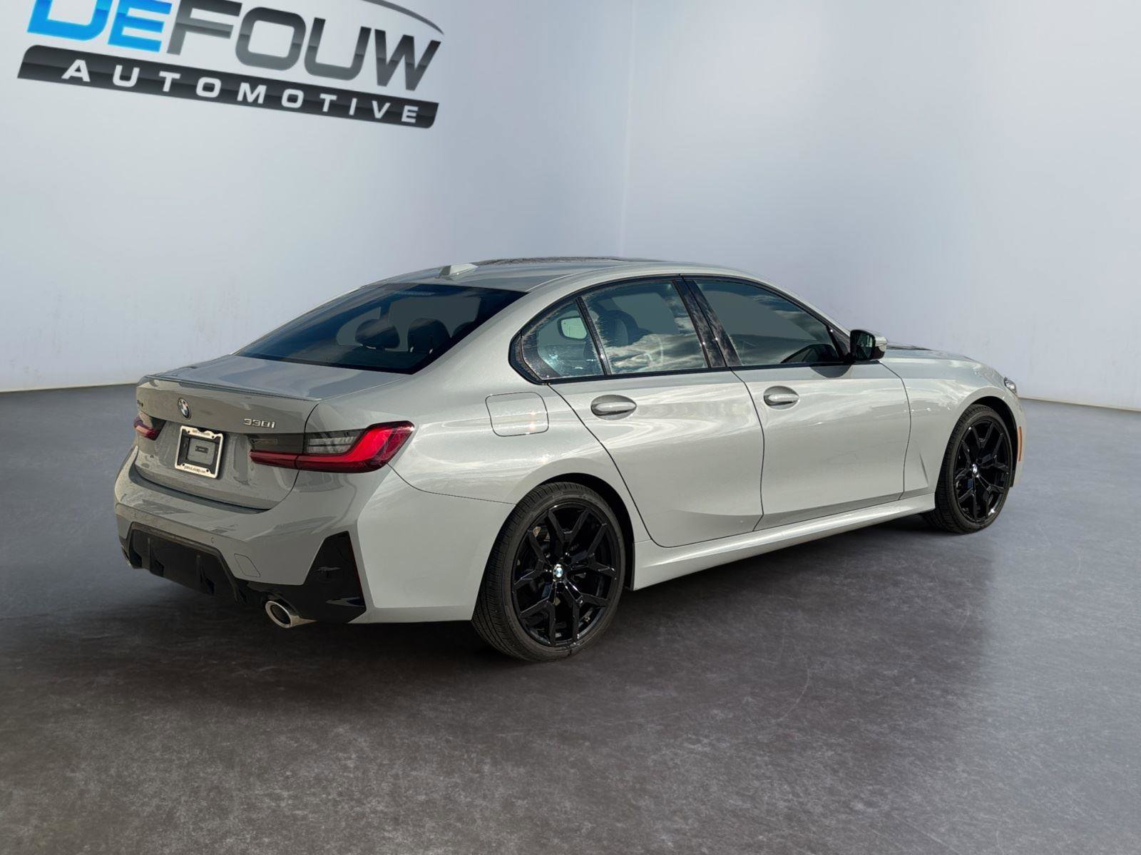 Certified 2026 BMW 330i xDrive Sedan AWD/4WD image 3