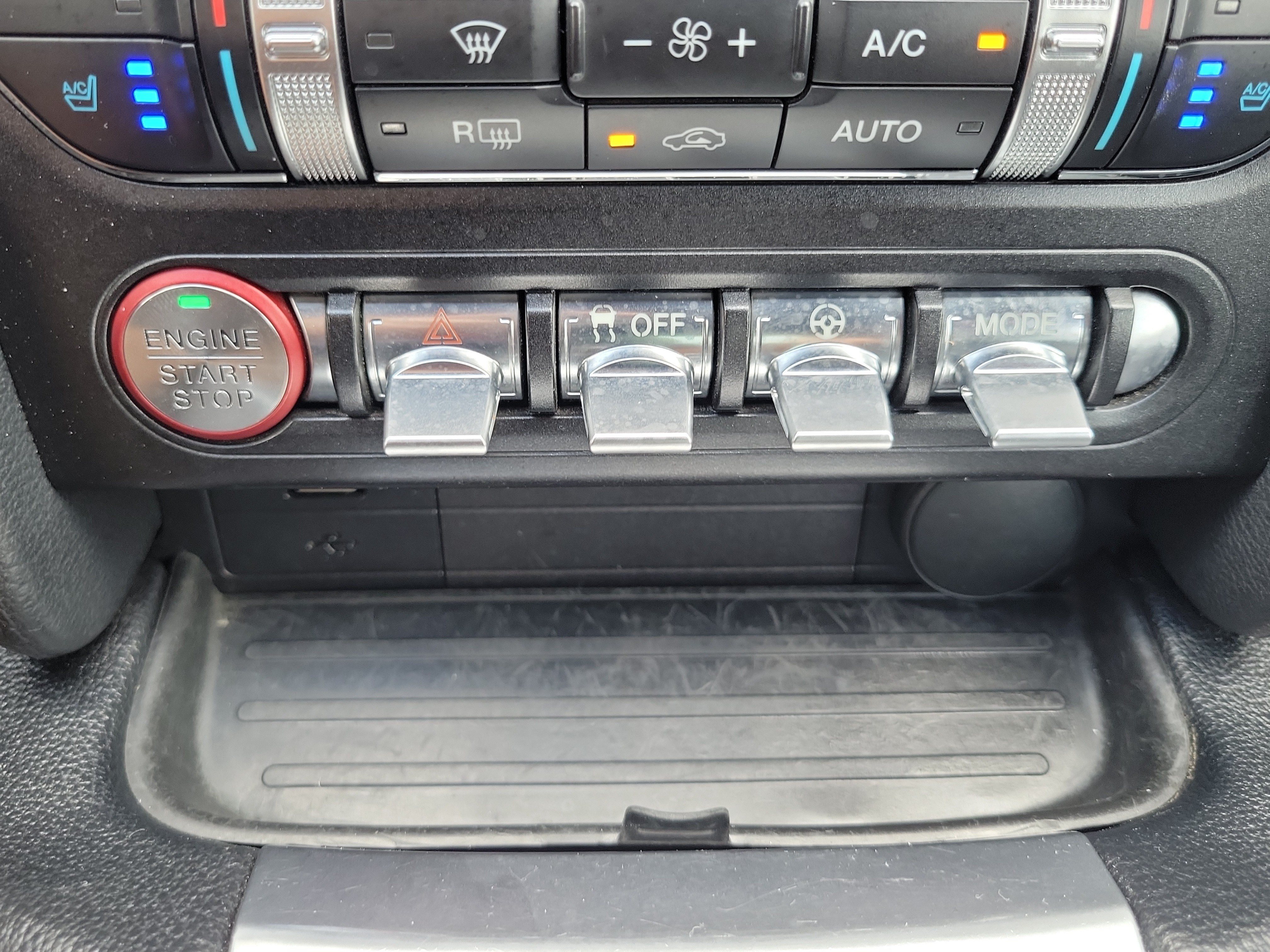 Used 2019 Ford Mustang GT Premium w/ Equipment Group 401A RWD image 27