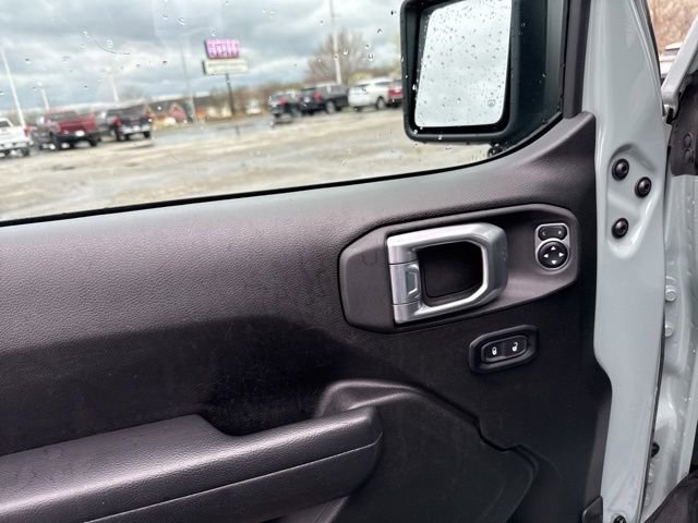 Used 2024 Jeep Wrangler Willys image 30