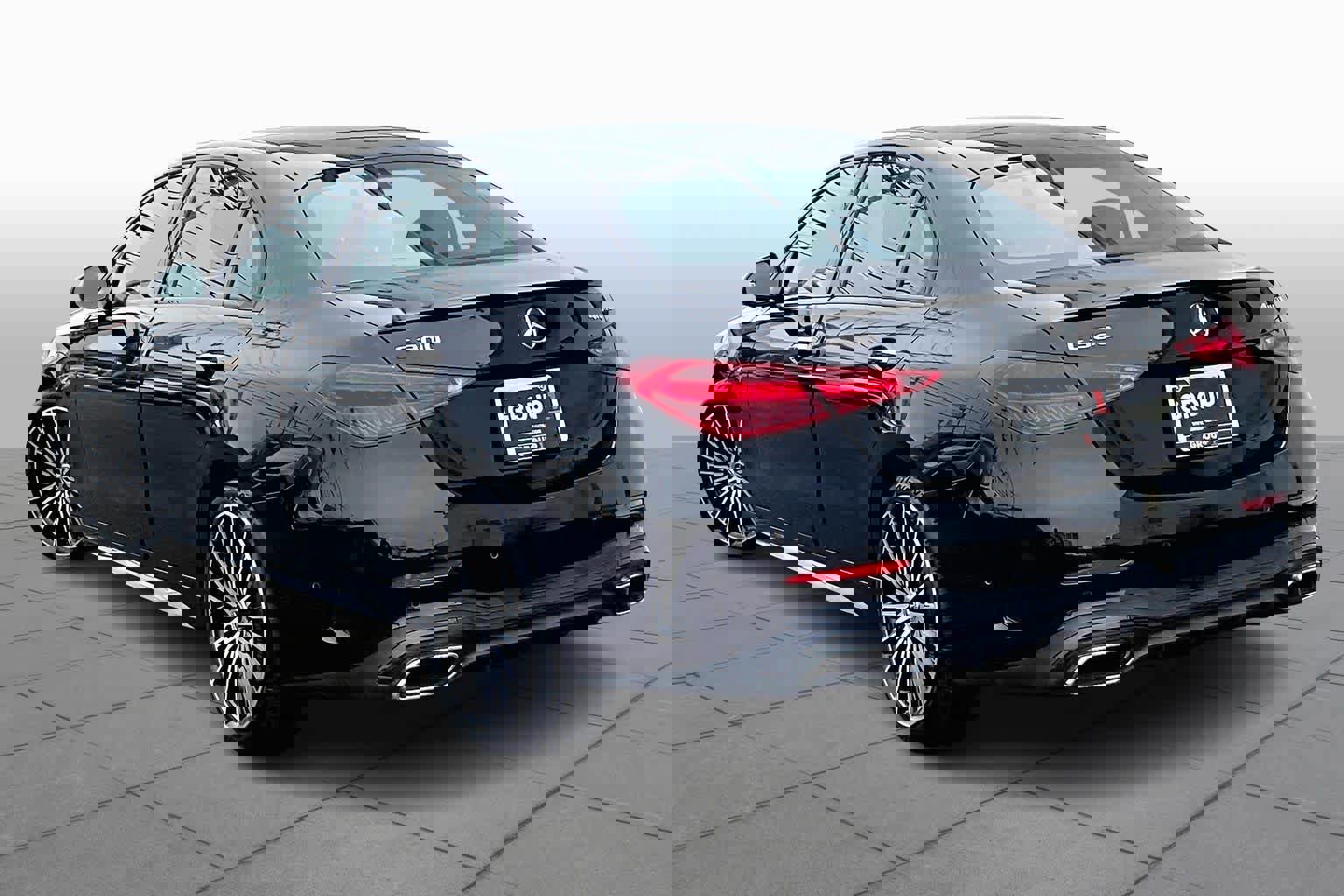 Used 2024 Mercedes-Benz C 300 4MATIC Sedan image 11