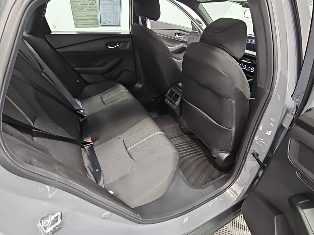 Used 2025 Honda Accord Sport image 36
