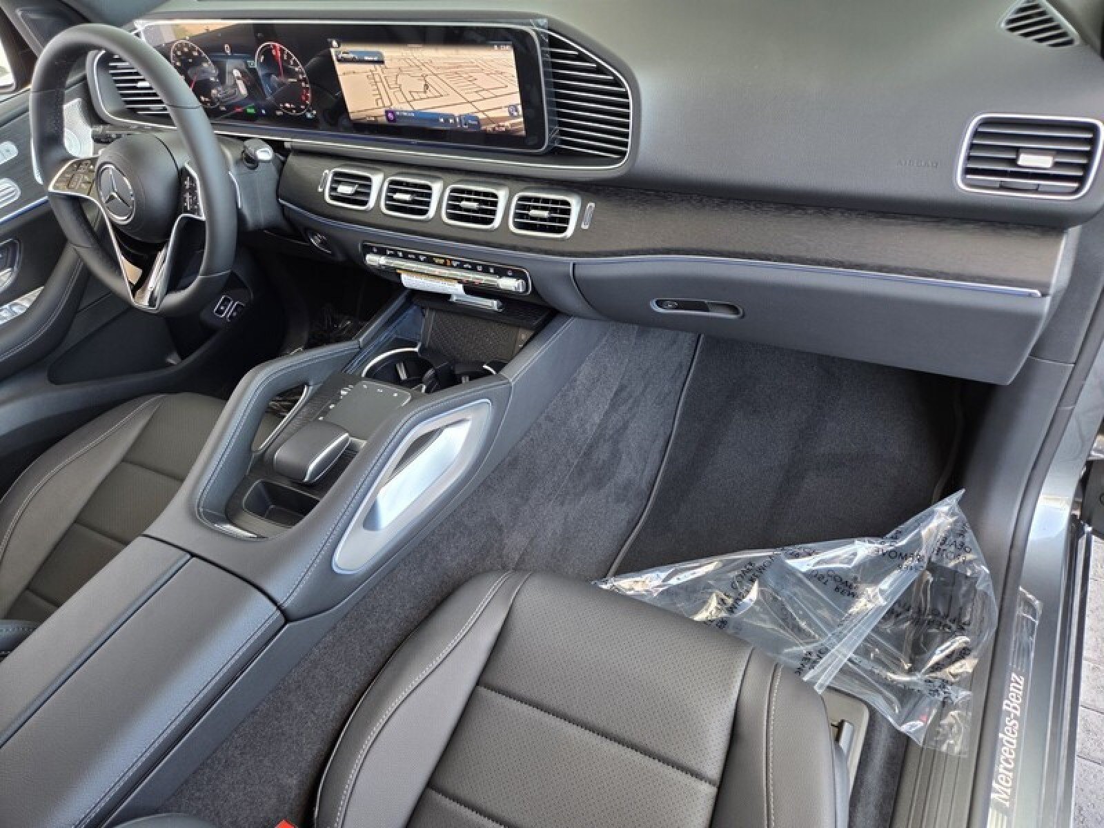 New 2026 Mercedes-Benz GLE 450e 4MATIC image 17