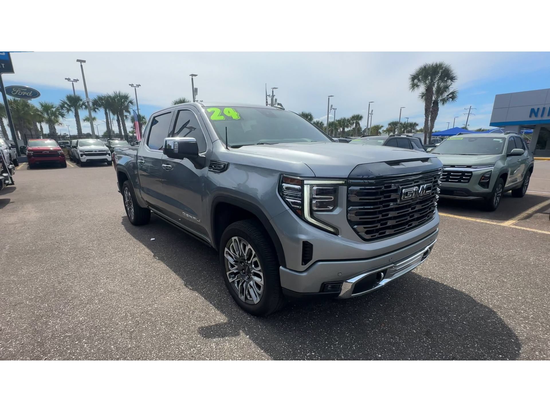 Used 2024 GMC Sierra 1500 Denali Ultimate AWD/4WD image 8