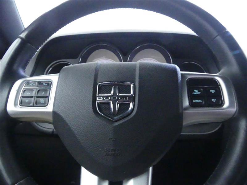 Used 2014 Dodge Challenger SXT RWD image 11