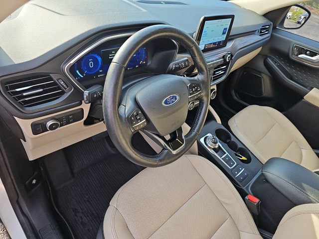 Used 2020 Ford Escape Titanium image 11