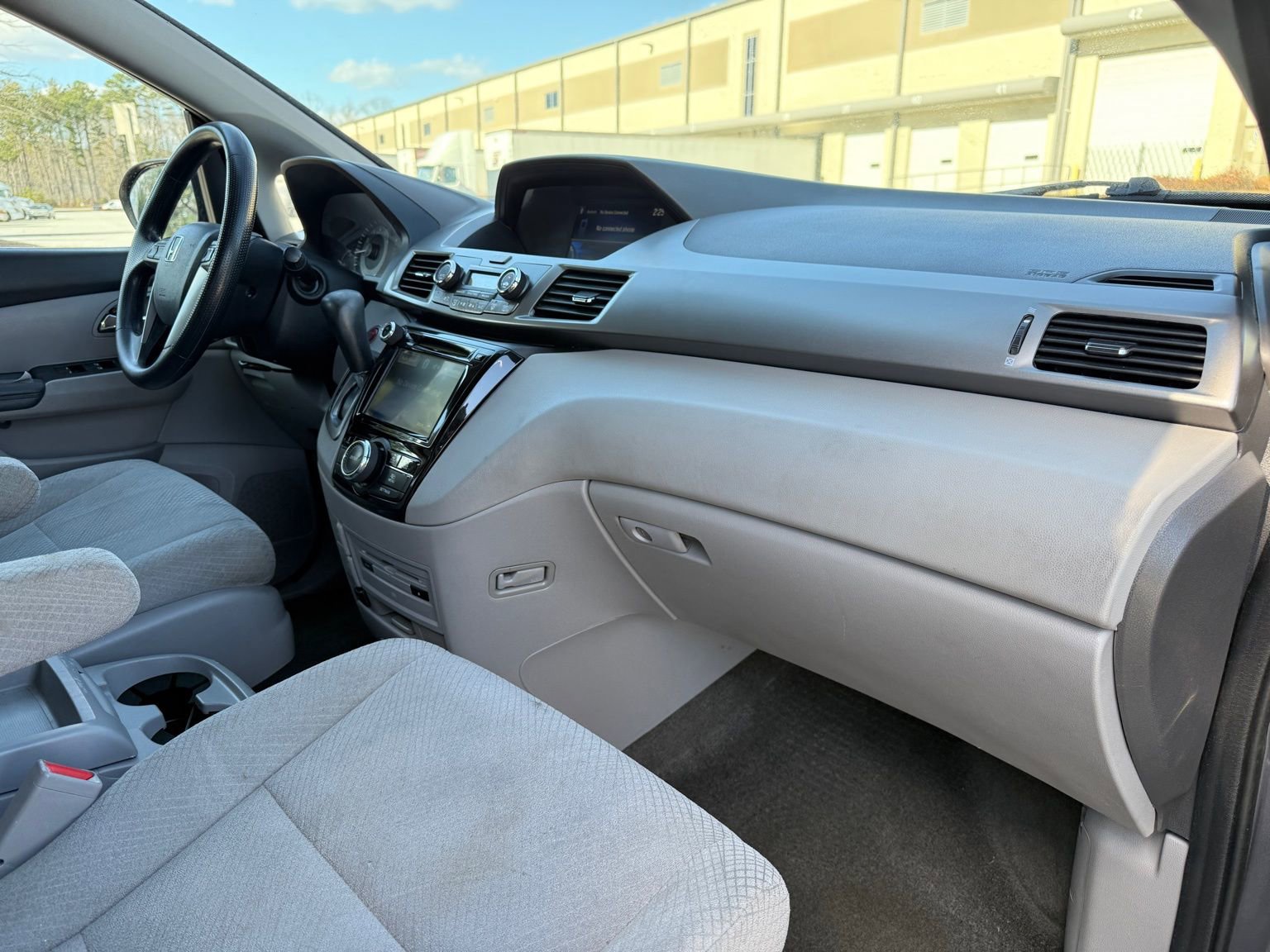 Used 2016 Honda Odyssey SE image 23