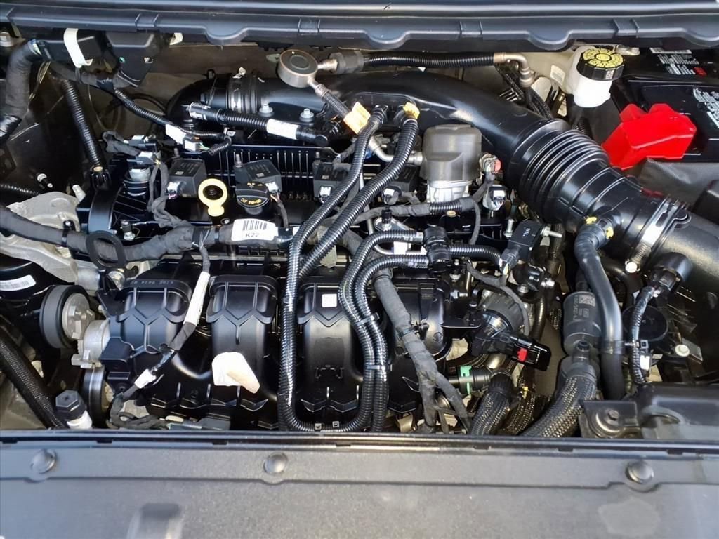 Used 2024 Ford Edge SEL image 30