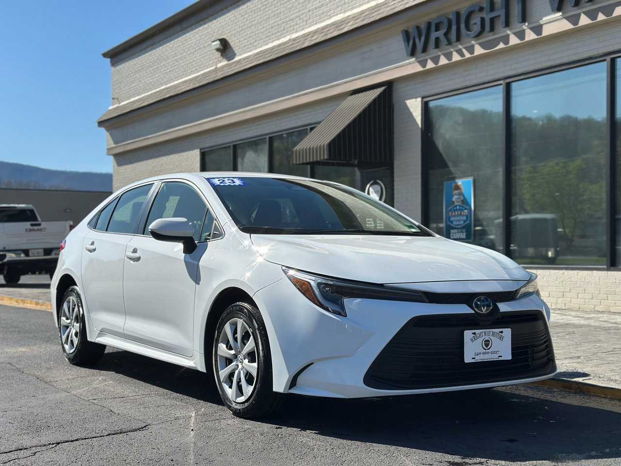 Used 2023 Toyota Corolla LE