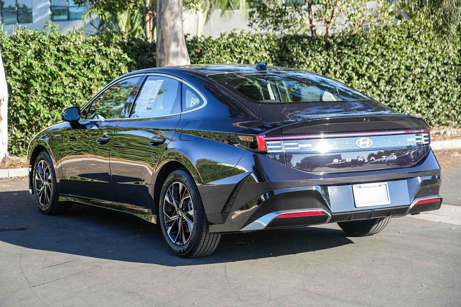 Certified 2025 Hyundai Sonata SEL FWD image 8