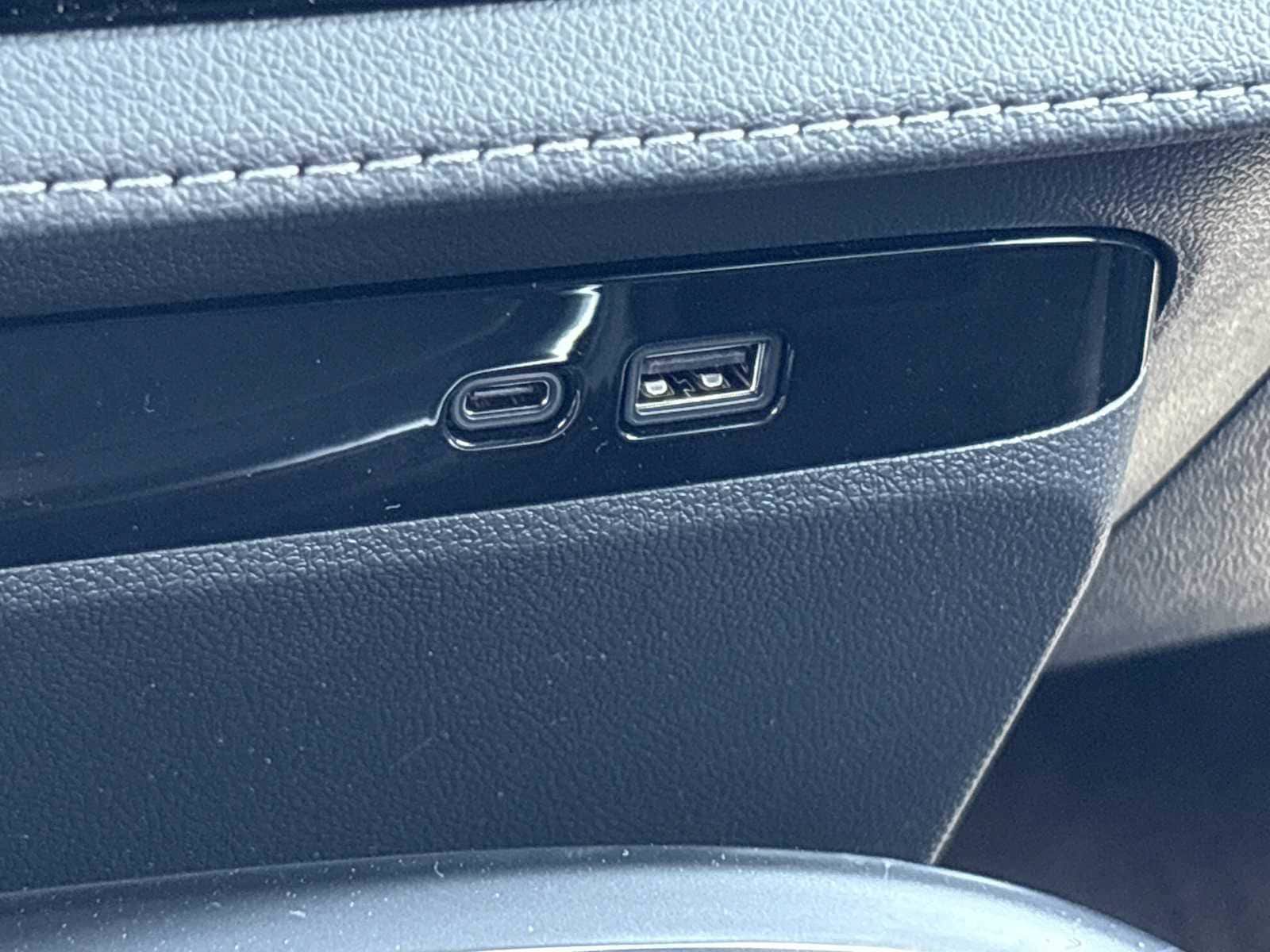 New 2027 Buick Enclave Sport Touring w/ Power Package FWD image 7