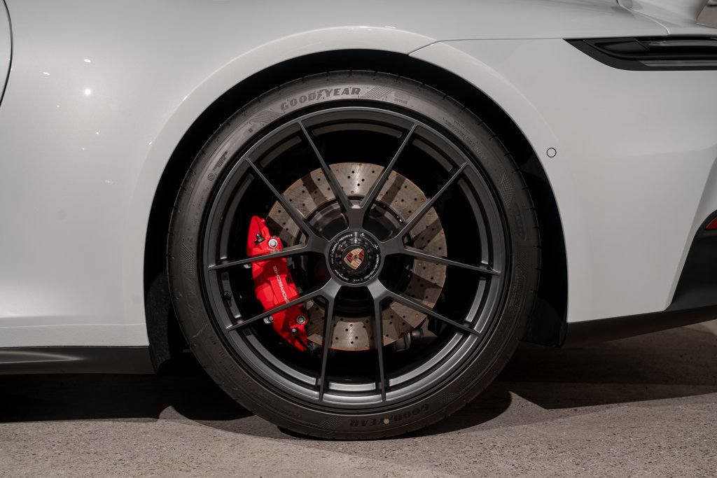 Used 2026 Porsche 911 GTS image 21