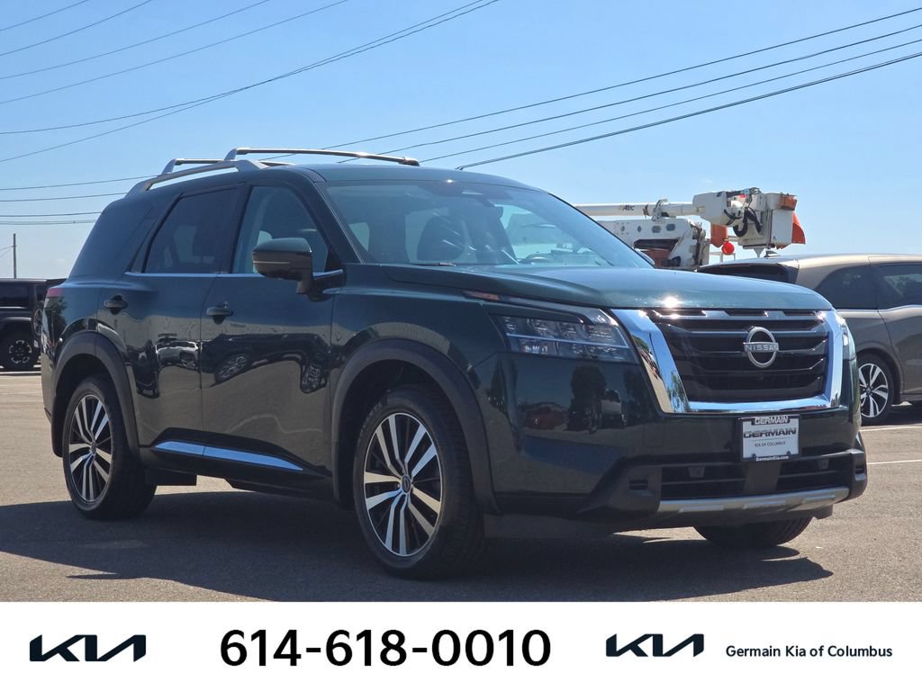 Used 2023 Nissan Pathfinder Platinum AWD/4WD image 4