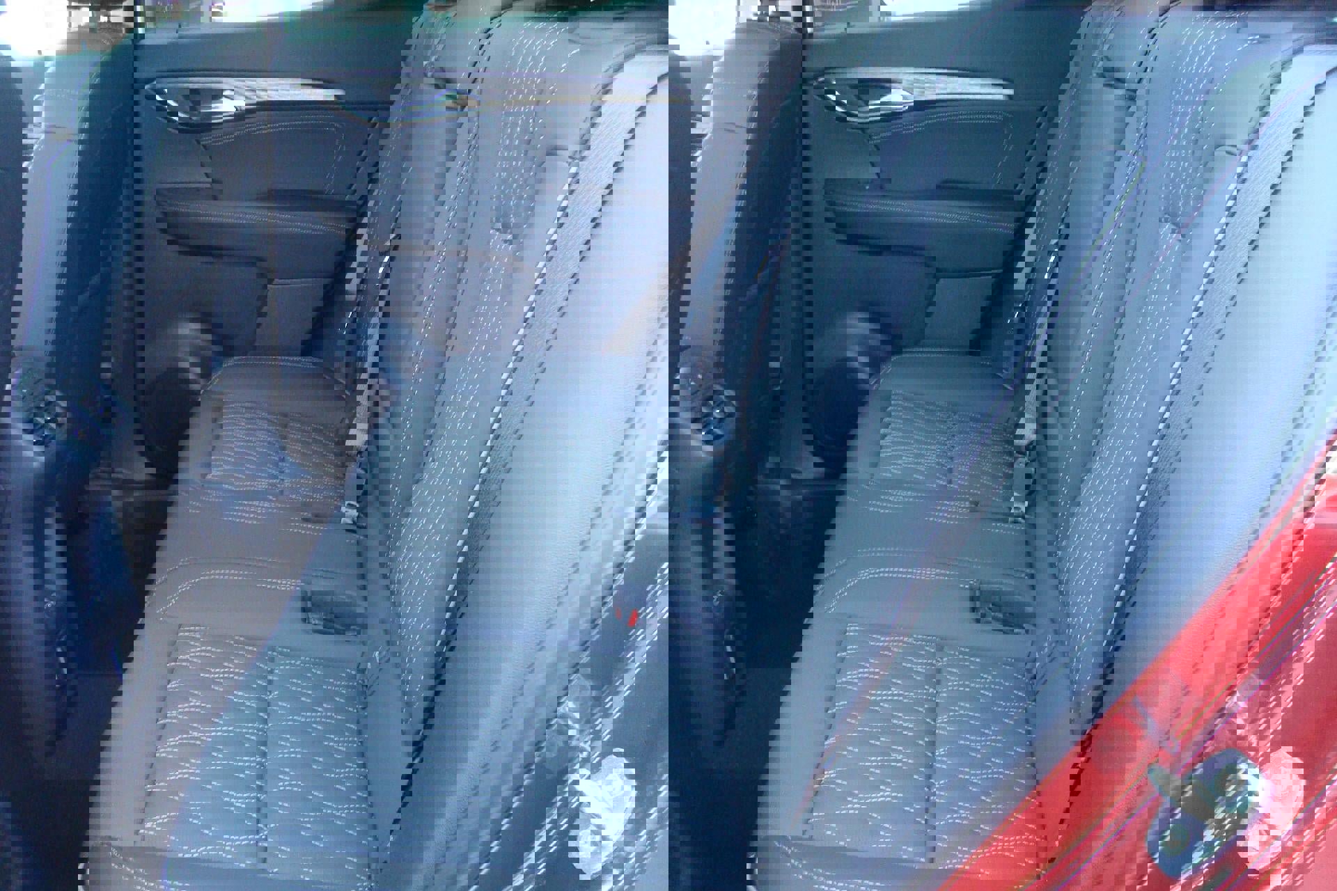 Used 2023 Buick Envision Avenir image 22