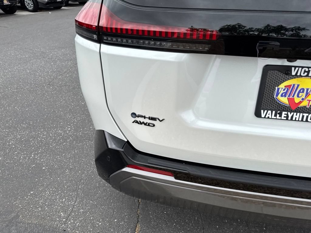 New 2026 Toyota RAV4 XSE AWD/4WD image 4