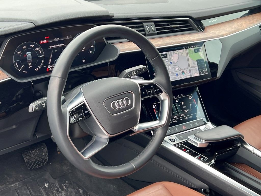Certified 2022 Audi e-tron Premium w/ Convenience Plus Package image 23