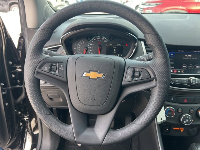 Used 2022 Chevrolet Trax LS w/ Tint and Cruise Package image 11