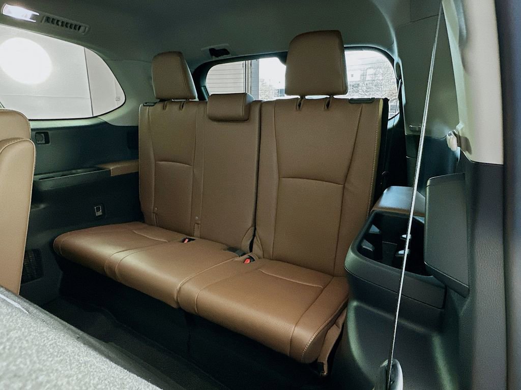 Certified 2026 Toyota Grand Highlander Platinum image 28