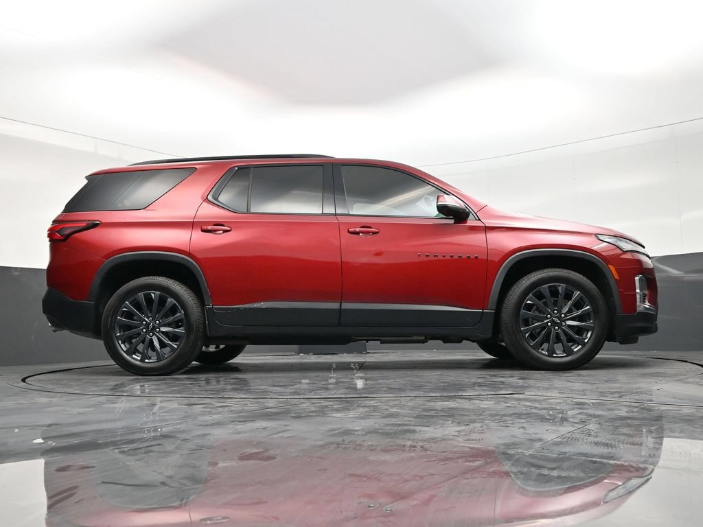 Used 2022 Chevrolet Traverse RS FWD image 27