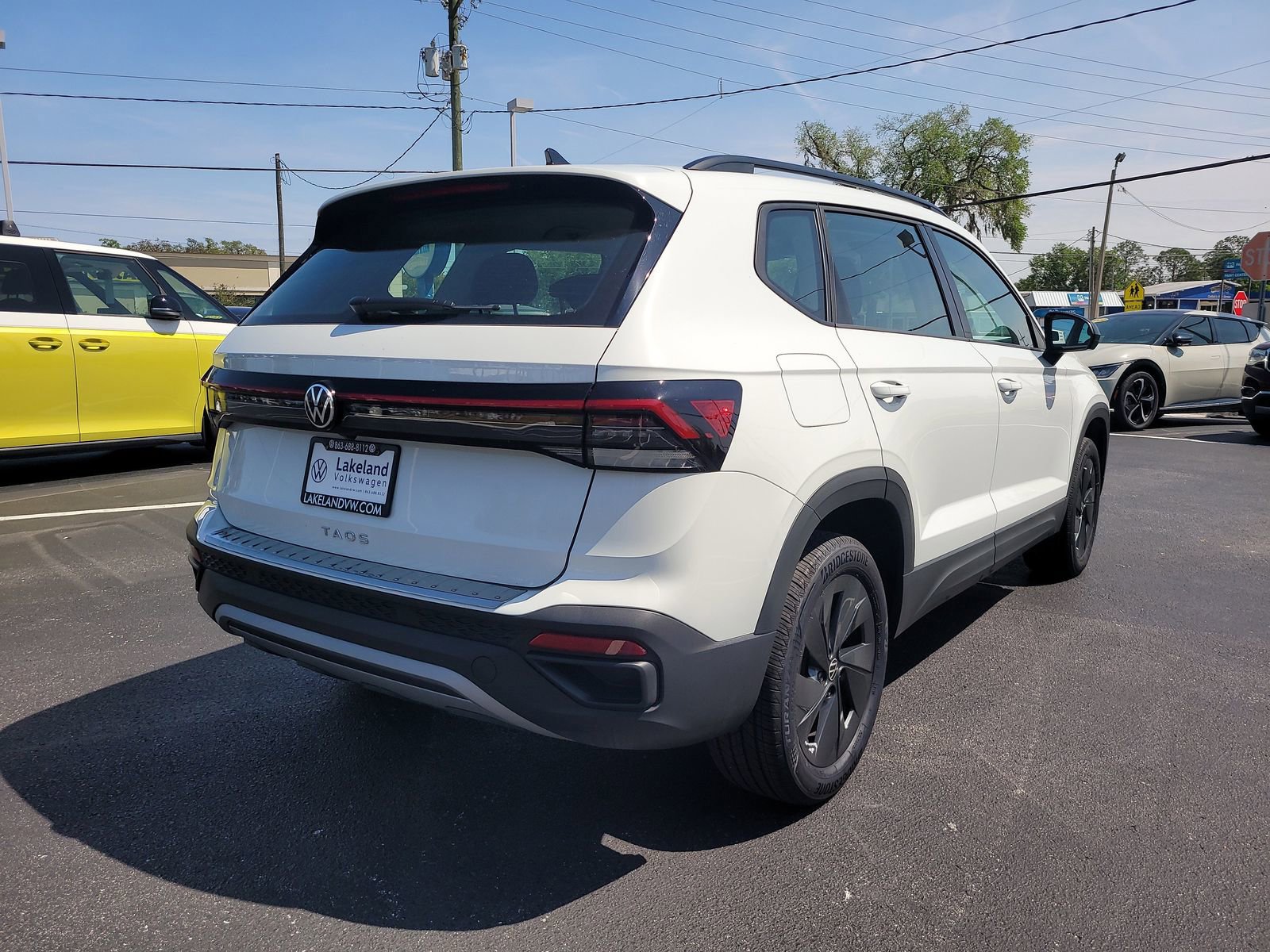 Certified 2025 Volkswagen Taos S FWD image 6